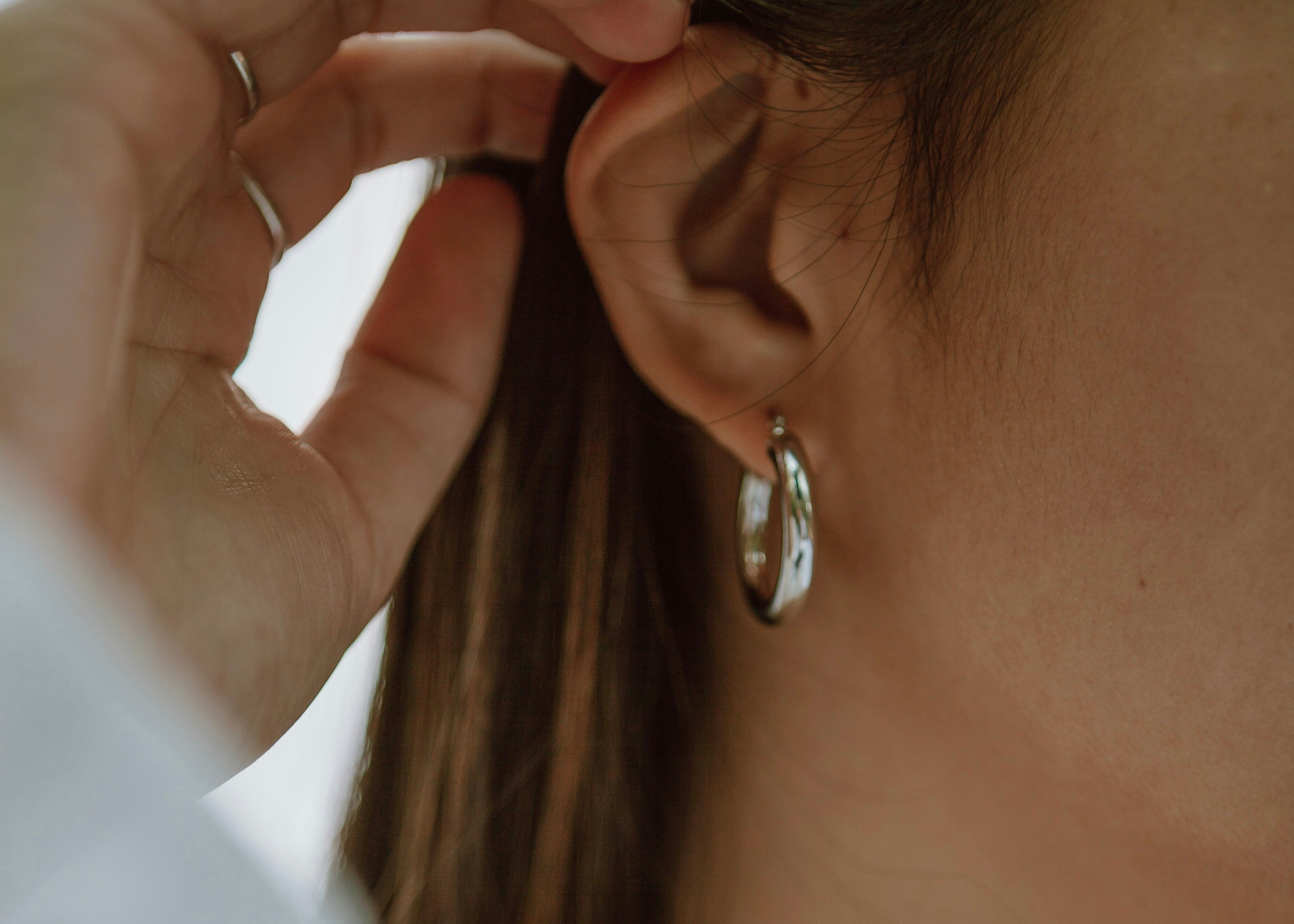 Which earrings best suit your face shape