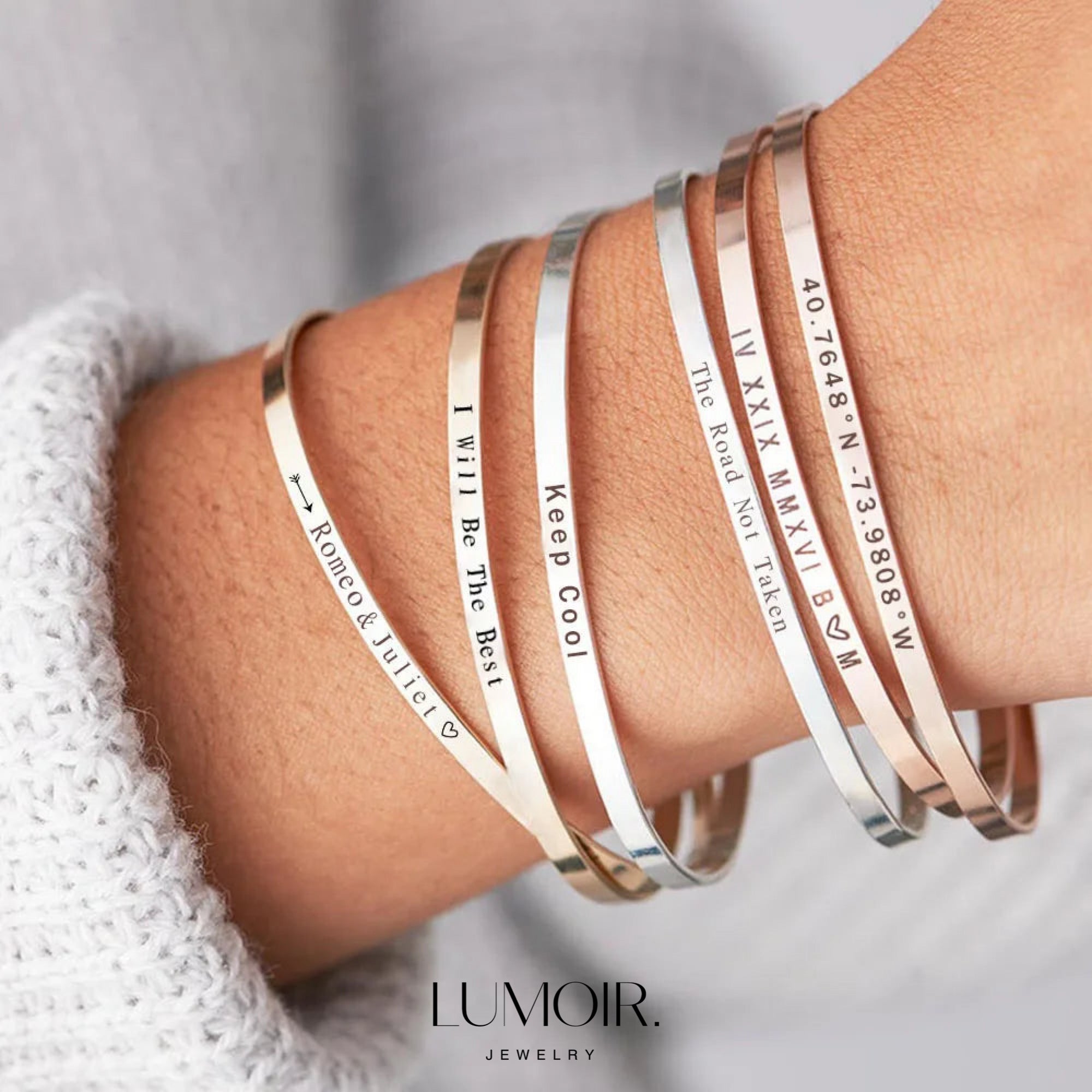 Personalized stainless steel bangle Dawn