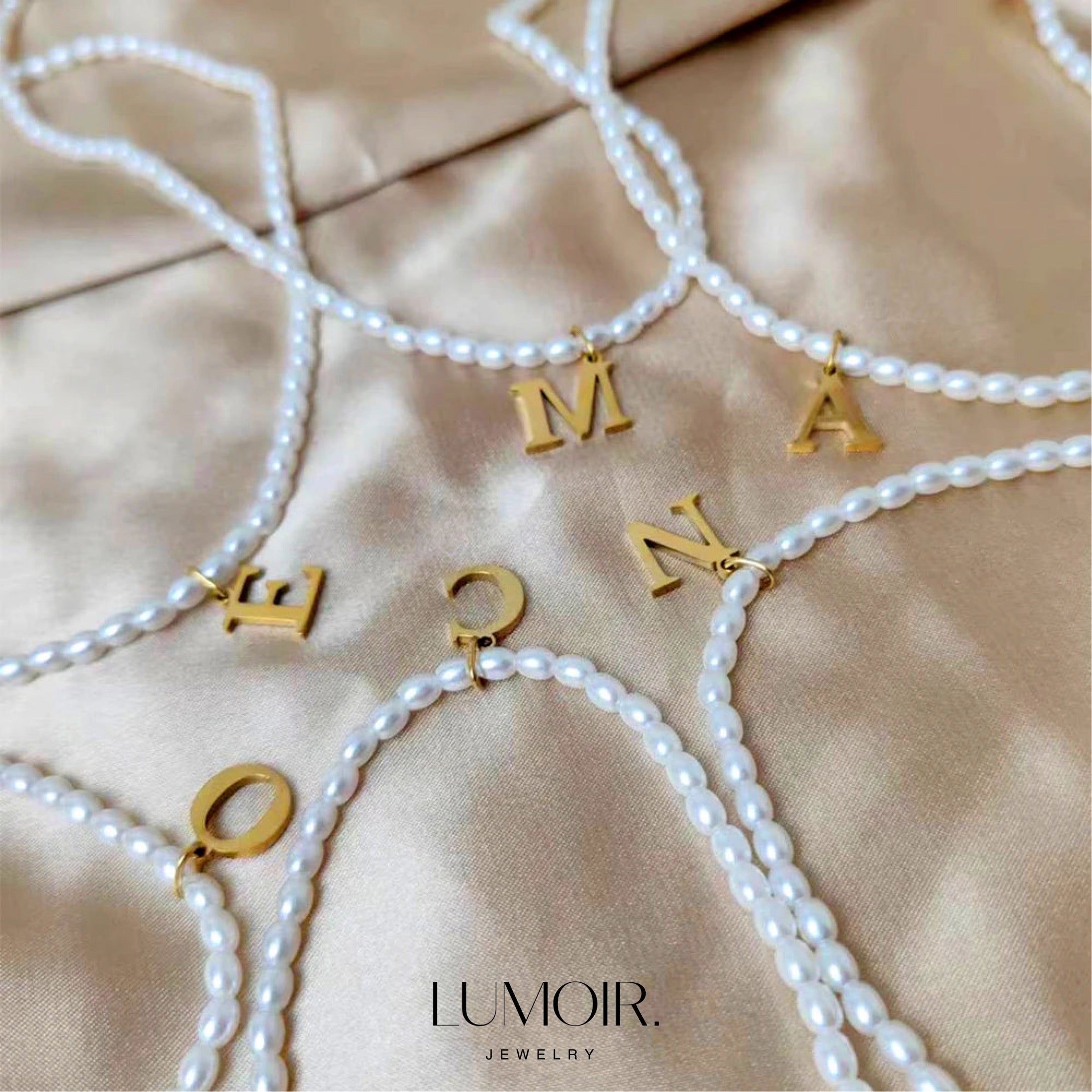 Personalized pearl necklace Tanna