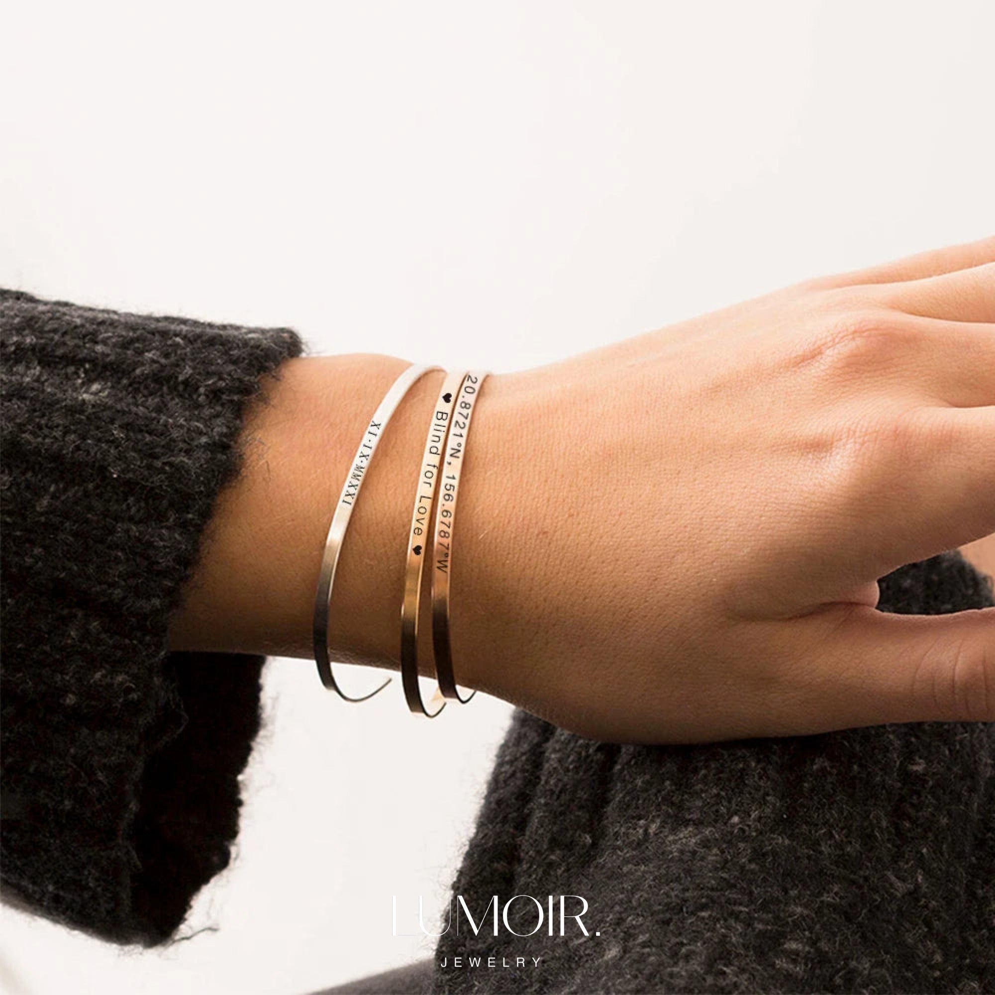 Personalized stainless steel bangle Dawn