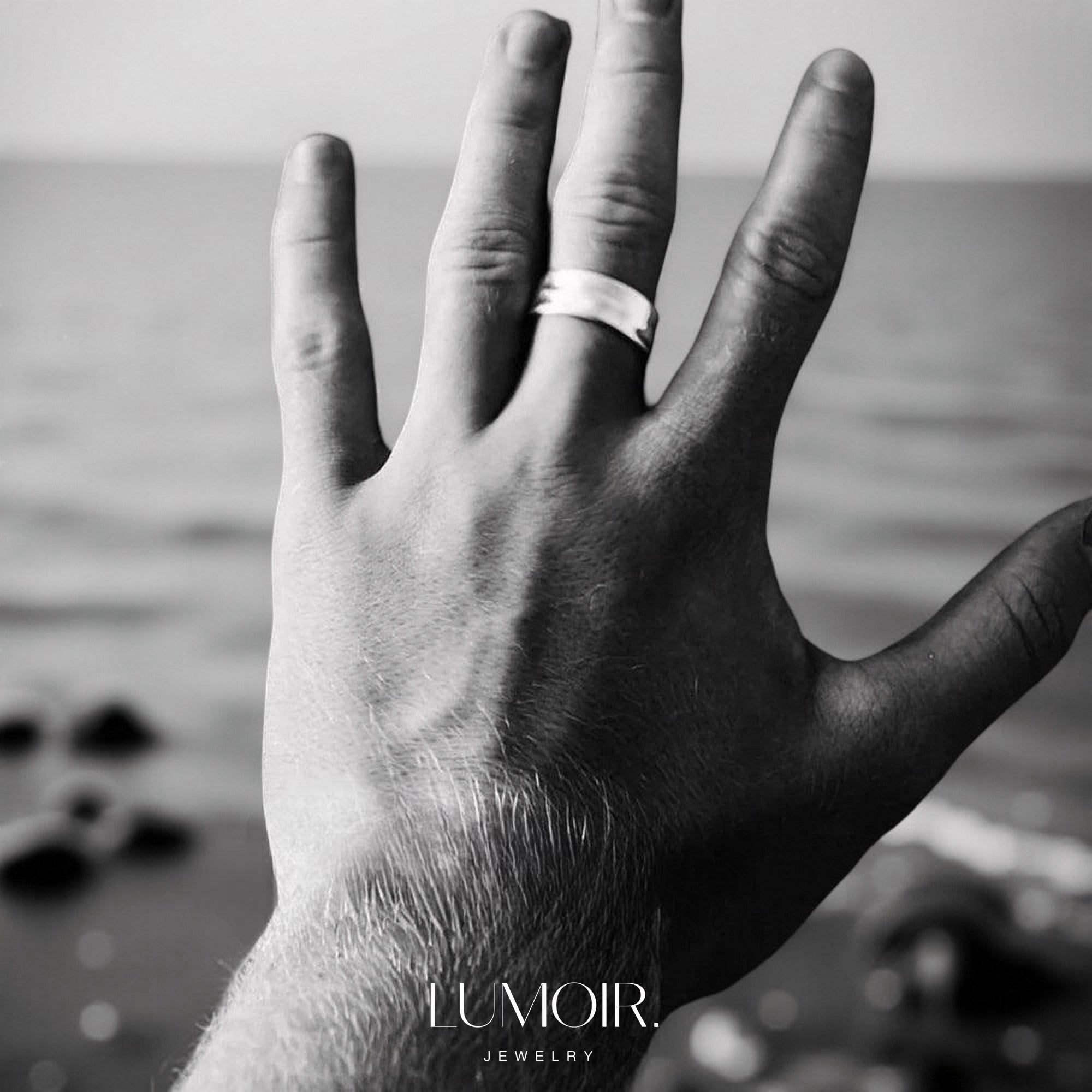 Stainless steel ring Ash