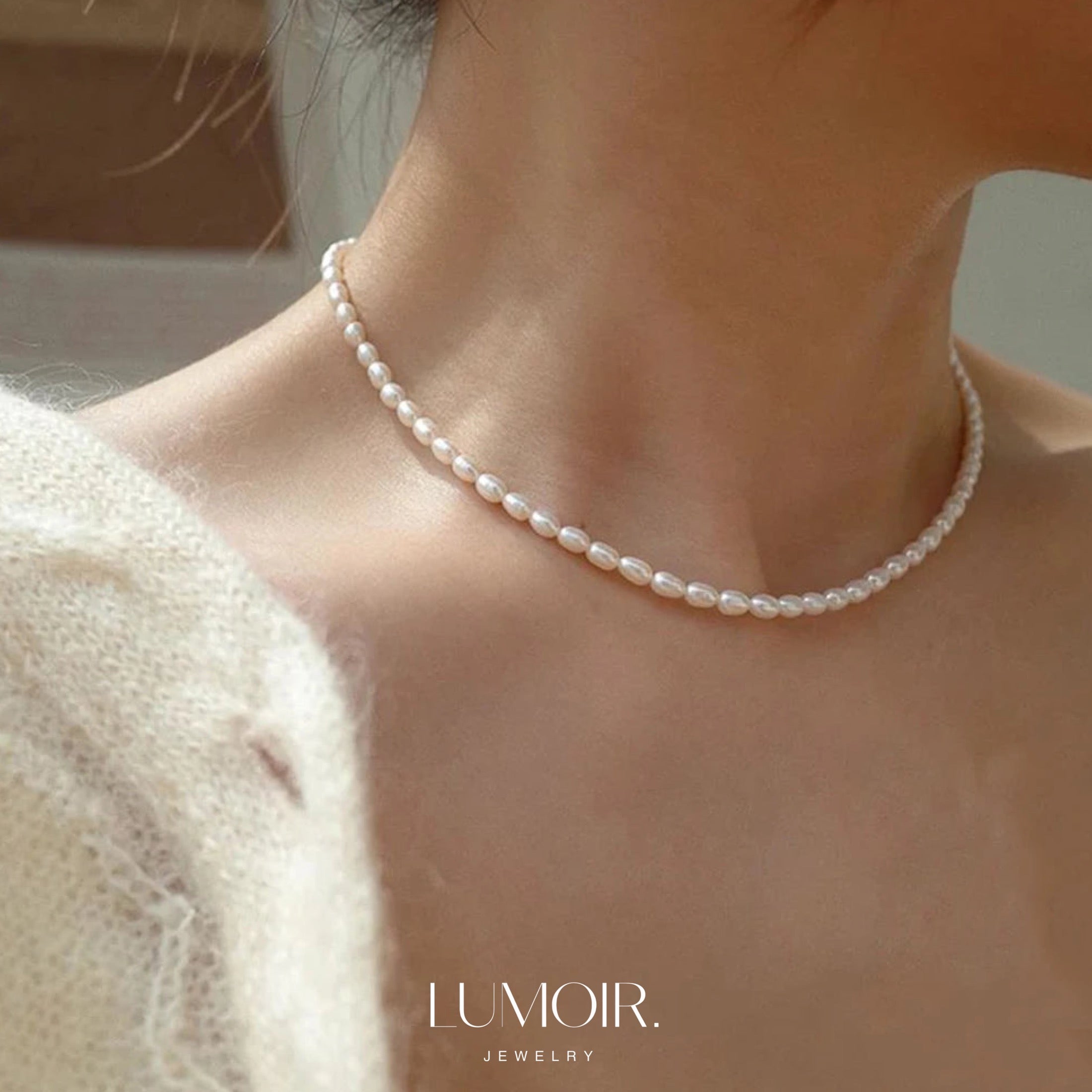 Thalina pearl necklace