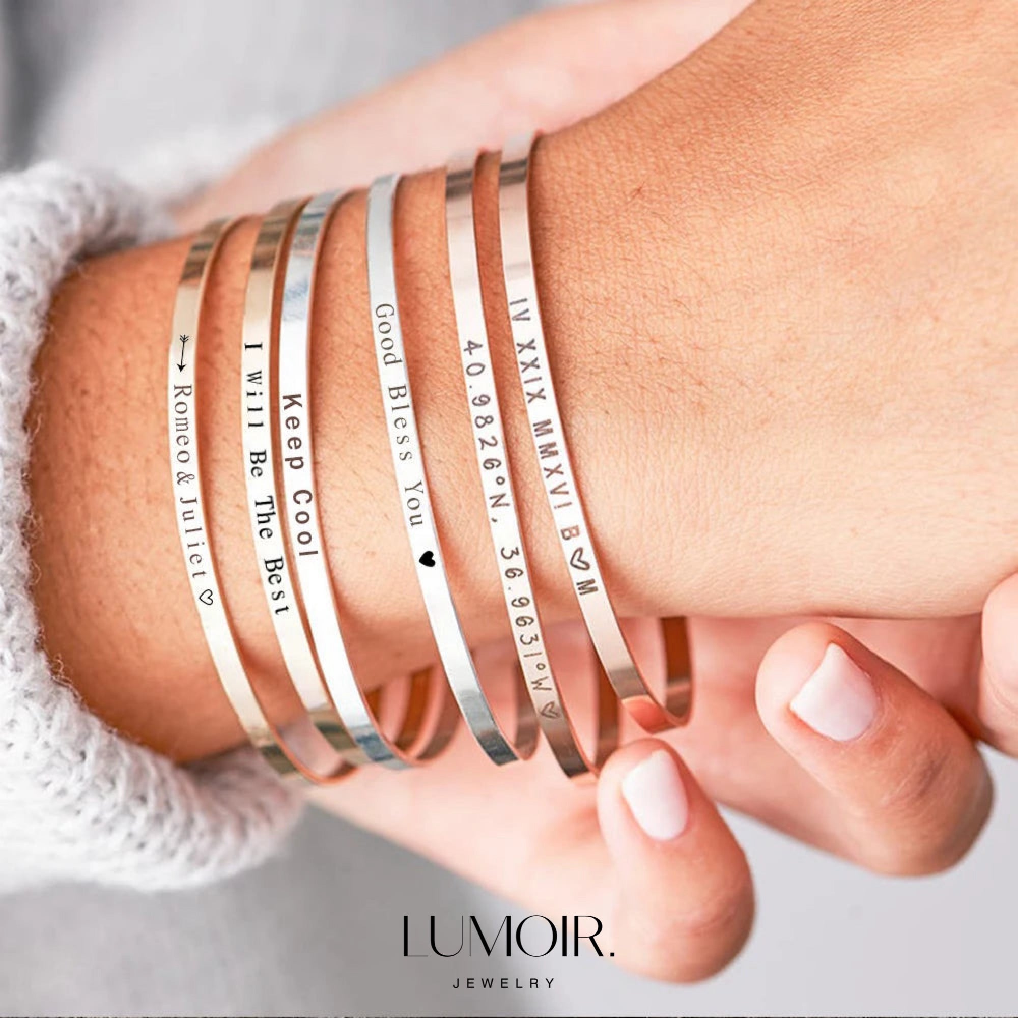 Personalized stainless steel bangle Dawn