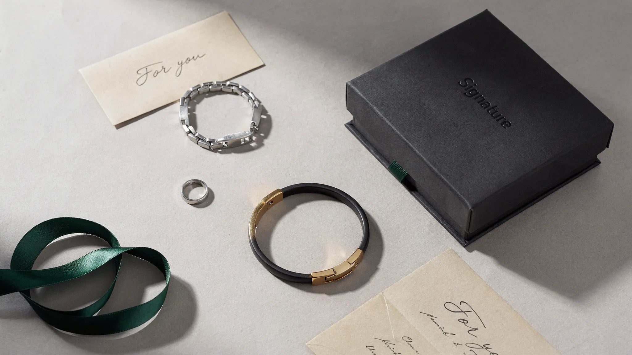 Schmuck für Männer als Geschenk stilvoll auswählen