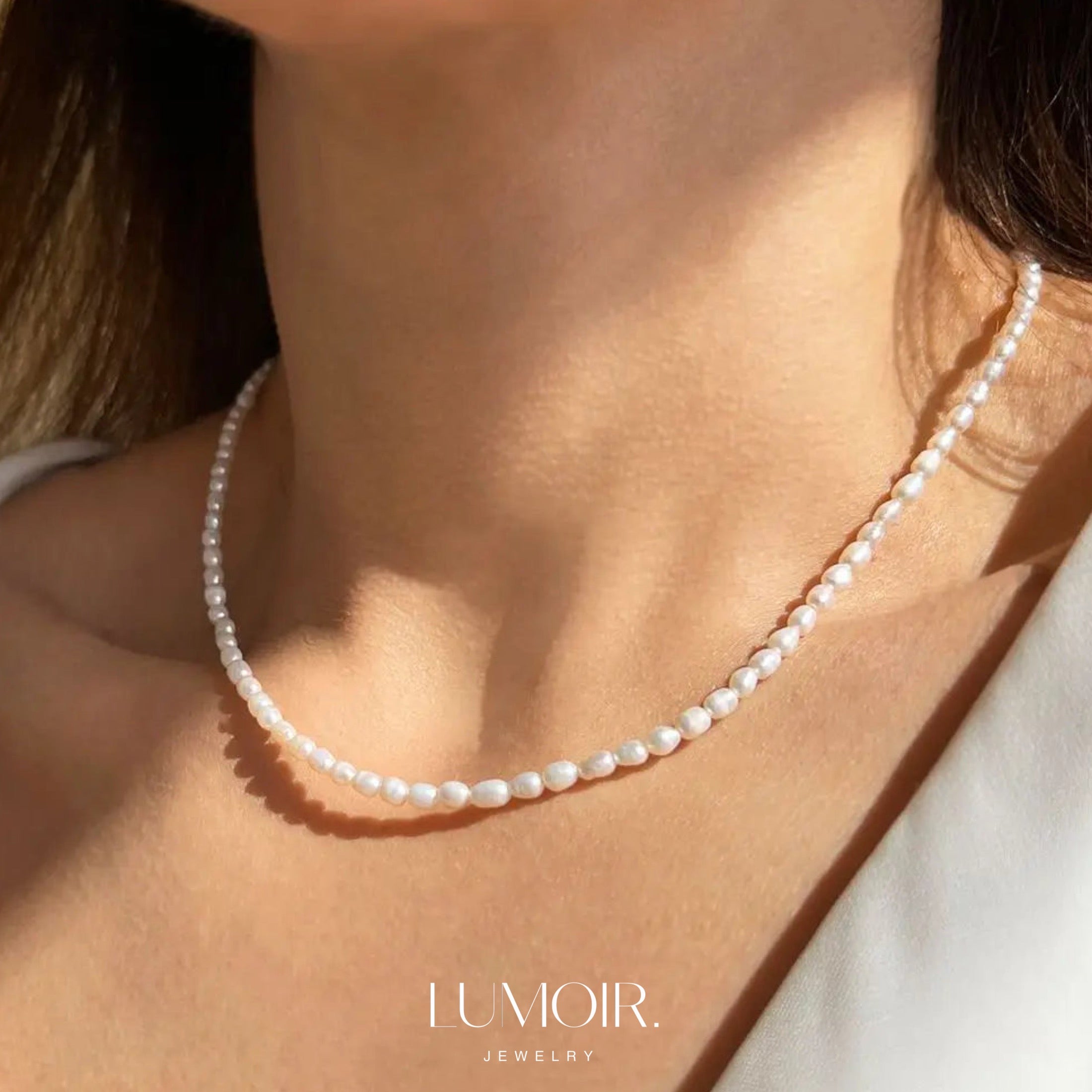 Thalina pearl necklace