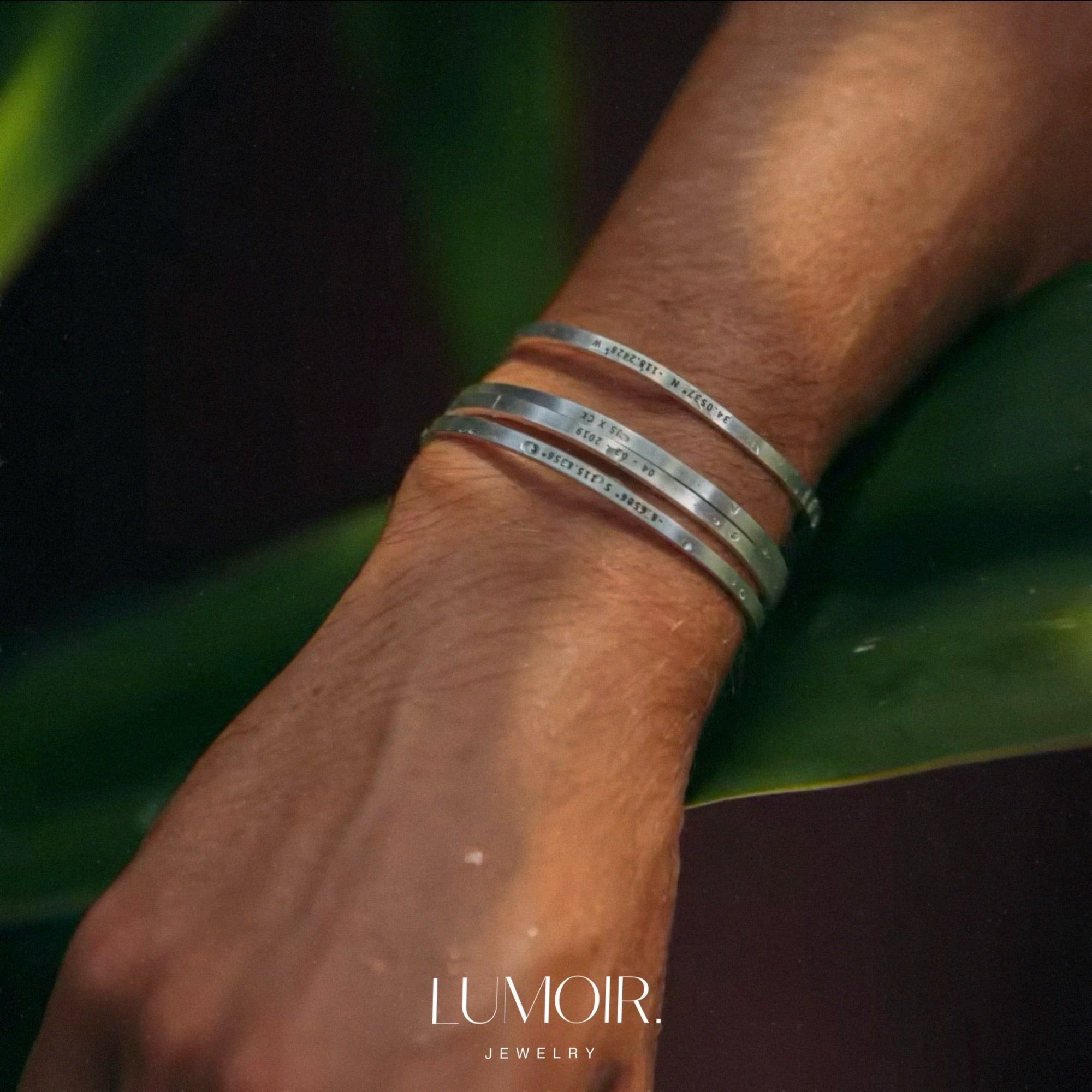 Personalized stainless steel bangle Dawn