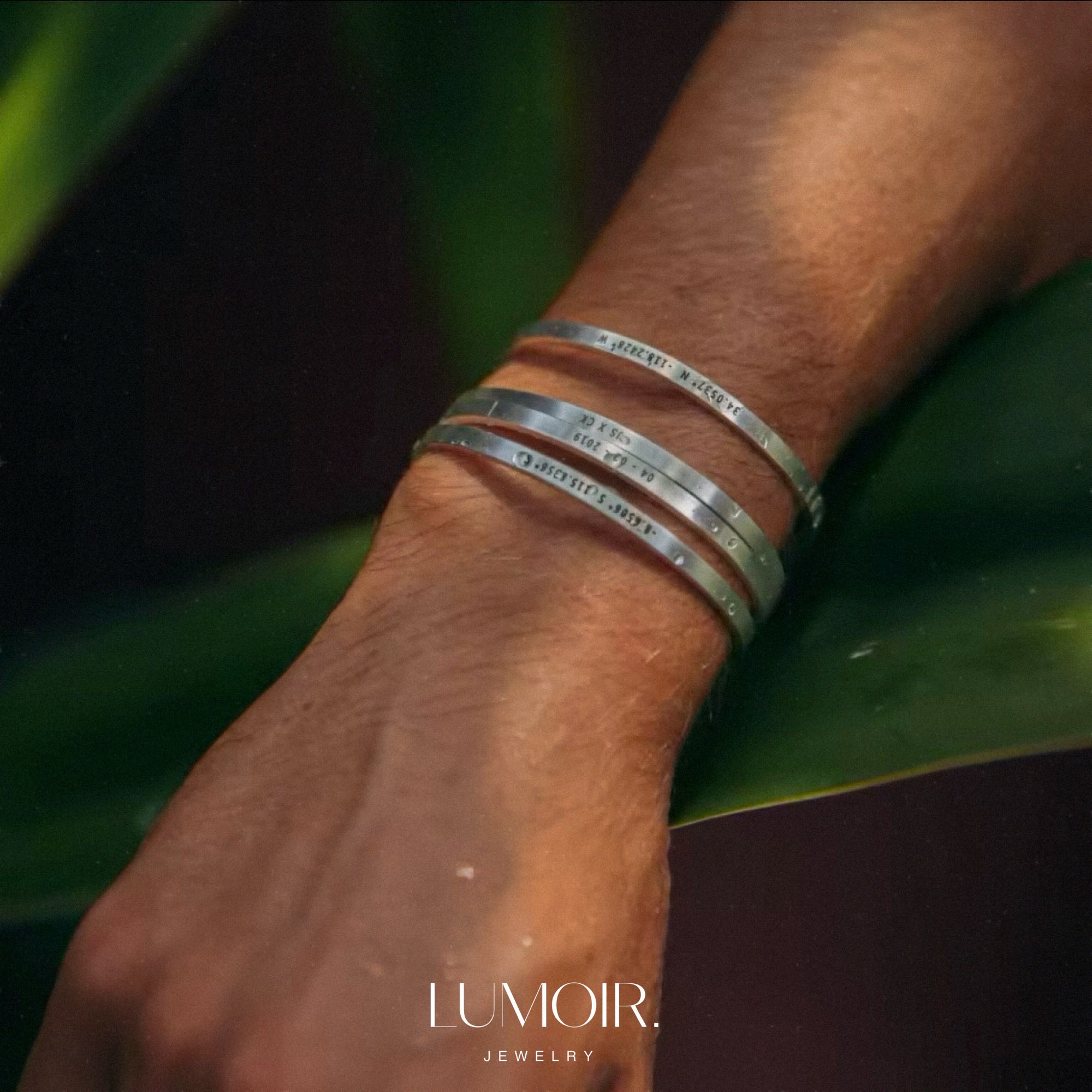 Personalized stainless steel bangle Dawn