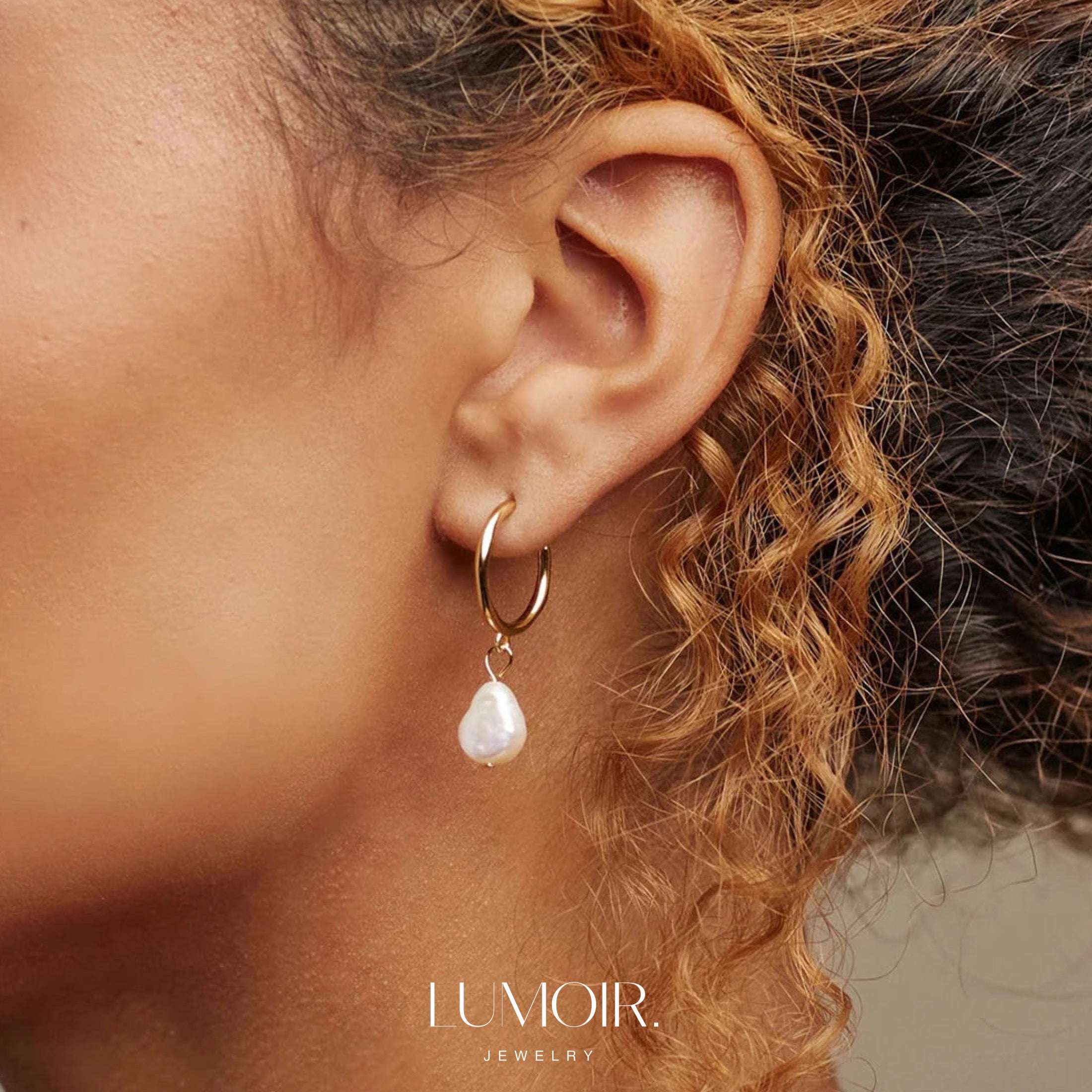 Vera pearl earrings